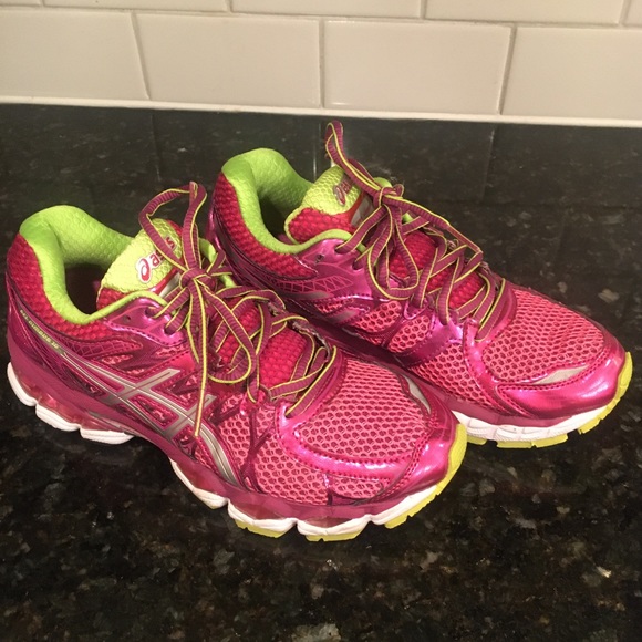 guidance line asics shoes